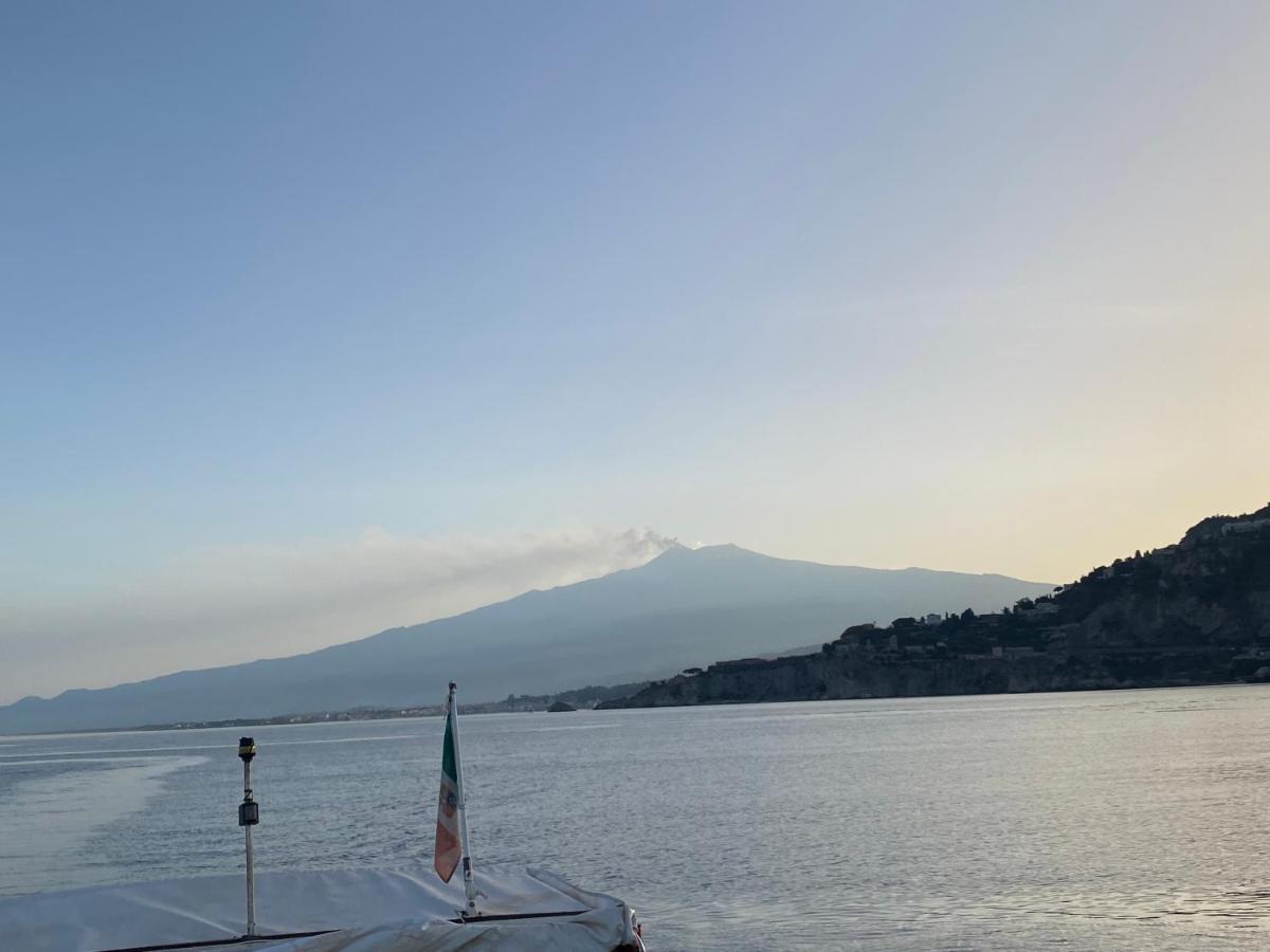 Casa Nicole Fronte Mare Villa Giardini Naxos Eksteriør bilde
