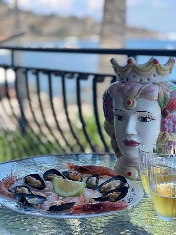 Casa Nicole Fronte Mare Villa Giardini Naxos Eksteriør bilde