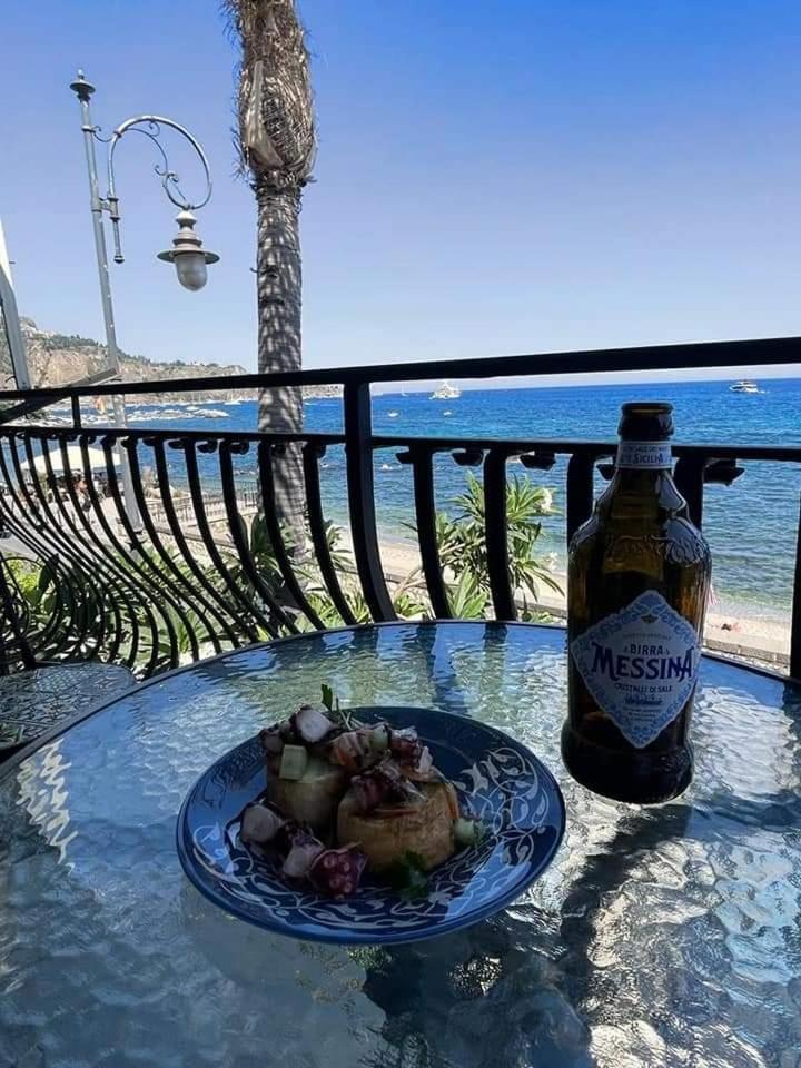 Casa Nicole Fronte Mare Villa Giardini Naxos Eksteriør bilde