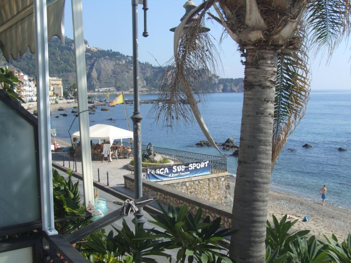Casa Nicole Fronte Mare Villa Giardini Naxos Eksteriør bilde
